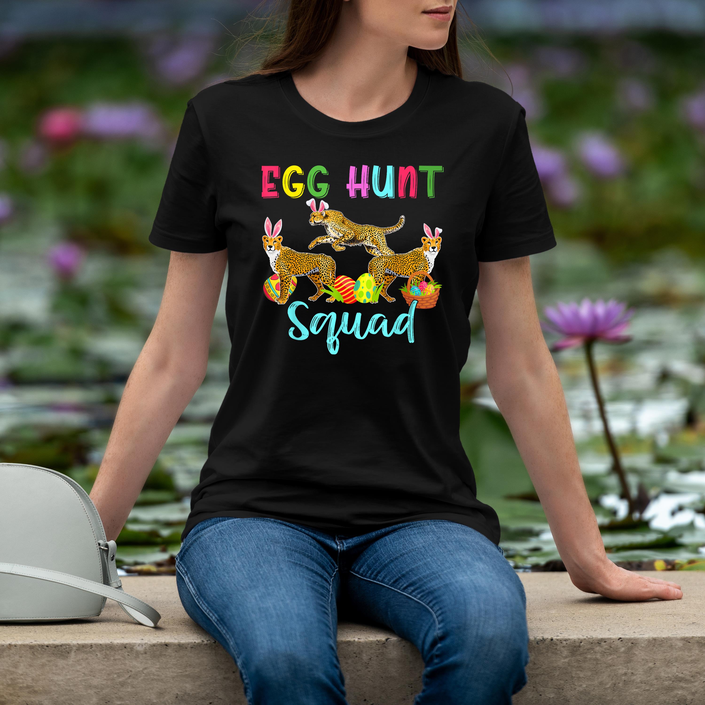 Egg Hunt Squad Three Easter Bunny Cheetahs Hunting Eggs Zoo Shirt 